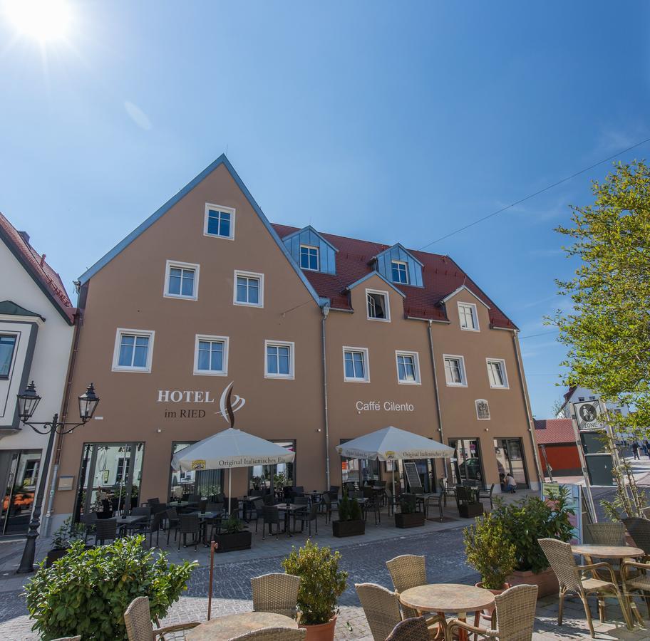 Hotel Im Ried Donauwörth Esterno foto