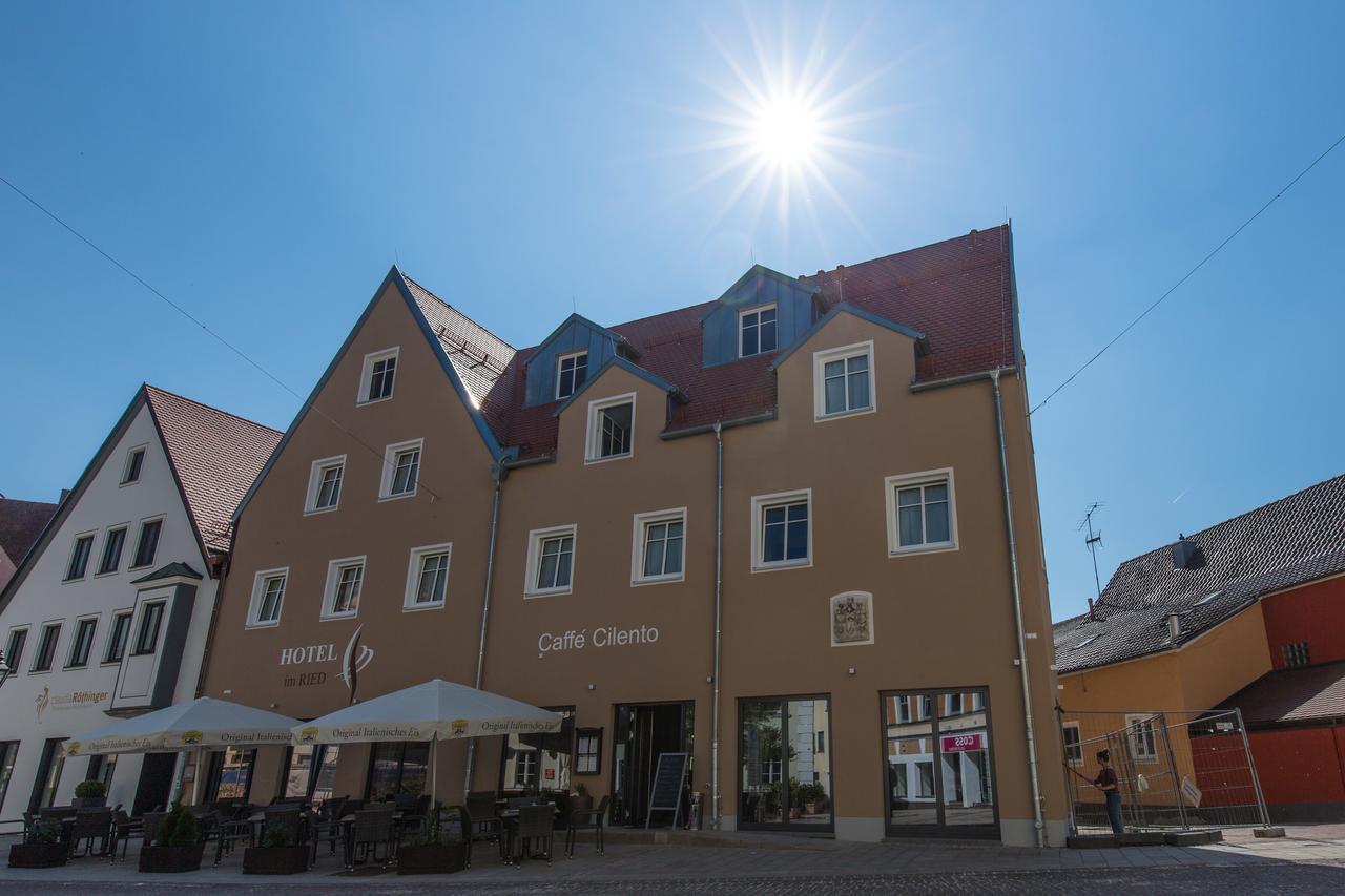 Hotel Im Ried Donauwörth Esterno foto